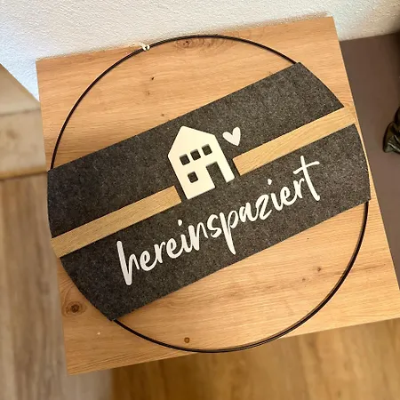 Linneweber * Willingen (Upland)